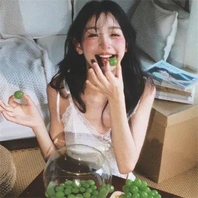 顾盼生香